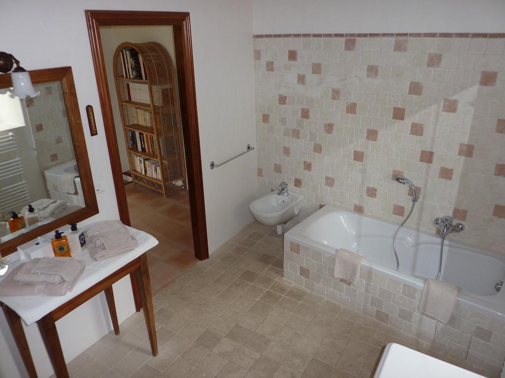 Le Mas Del Sol Bed and Breakfast Bonnieux Pokój zdjęcie